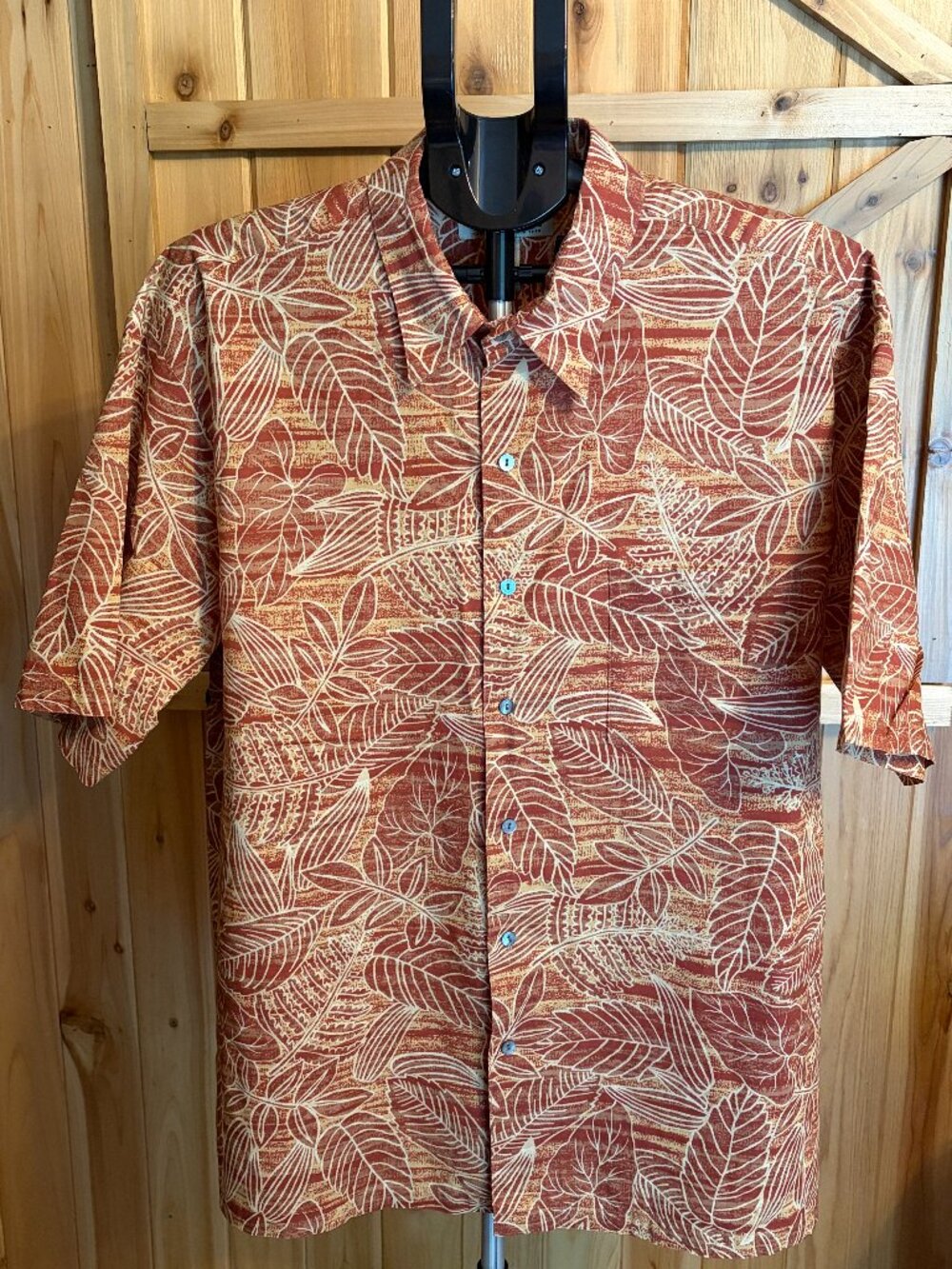 Tori Richard Men's Sz XL 100% Cotton Lawn Tropical Leaf Muted Coral Red/Cream